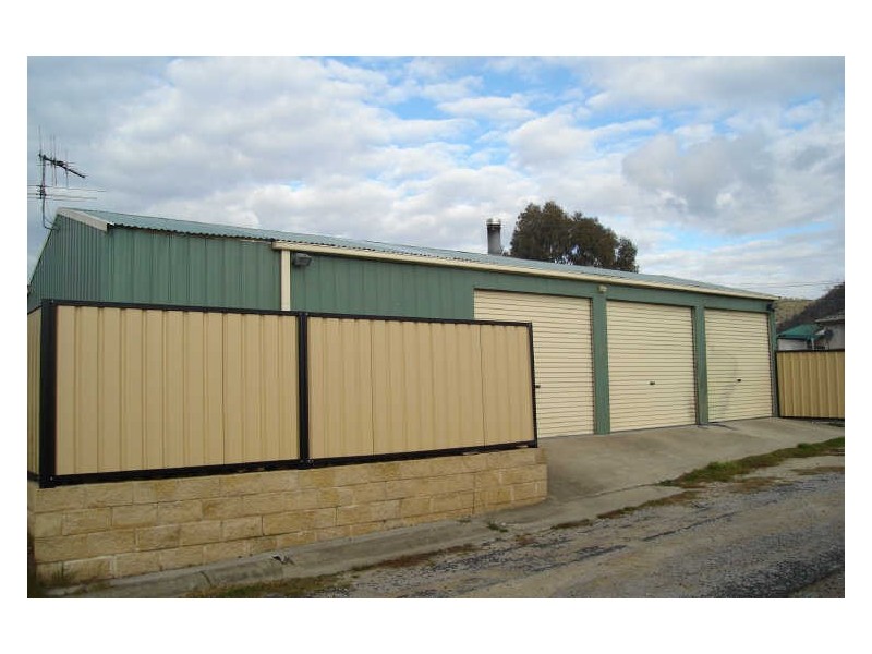 36 Rifle Parade, Lithgow NSW 2790