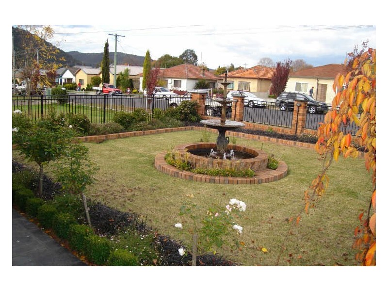 36 Rifle Parade, Lithgow NSW 2790