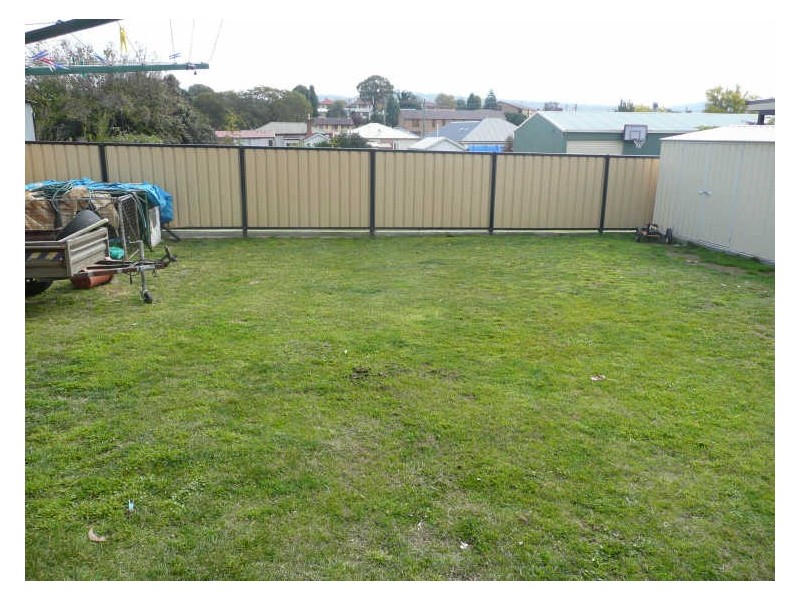 34 Rifle Parade, Lithgow NSW 2790