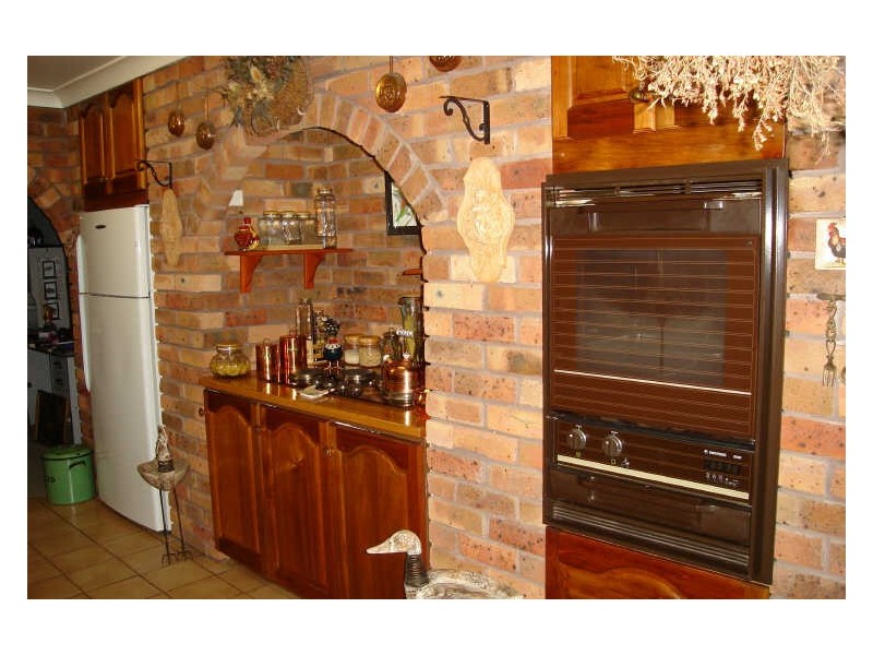 784 Castlereagh Highway, Marrangaroo NSW 2790