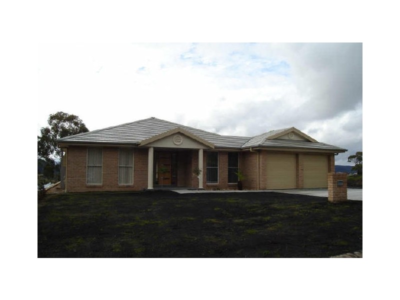 5 James O’Donnell Drive, Bowenfels NSW 2790