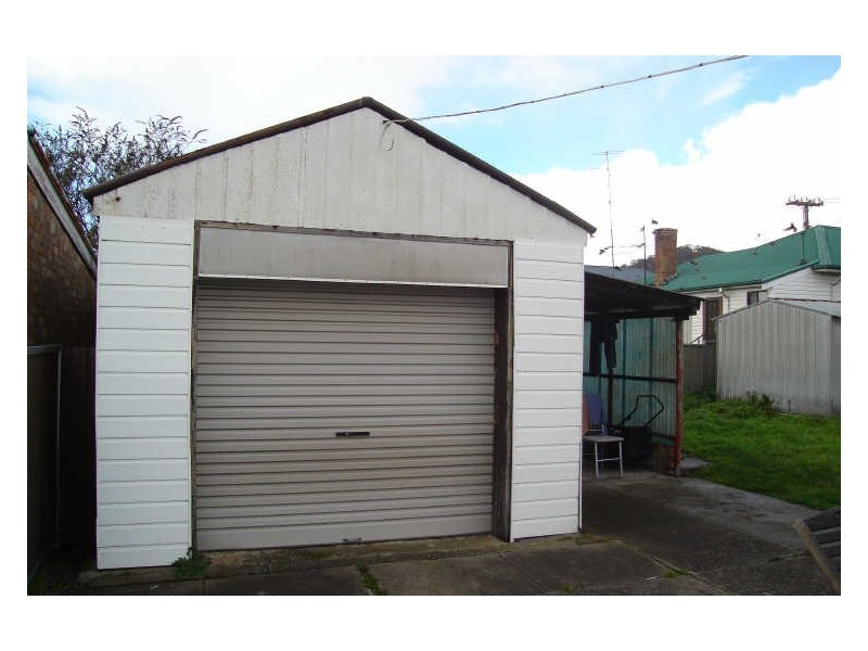 15 Enfield Avenue, Lithgow NSW 2790