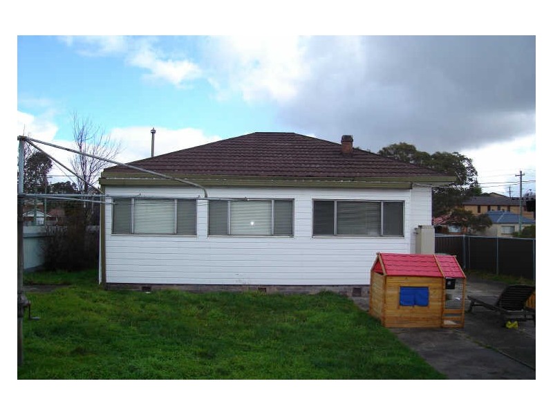 15 Enfield Avenue, Lithgow NSW 2790