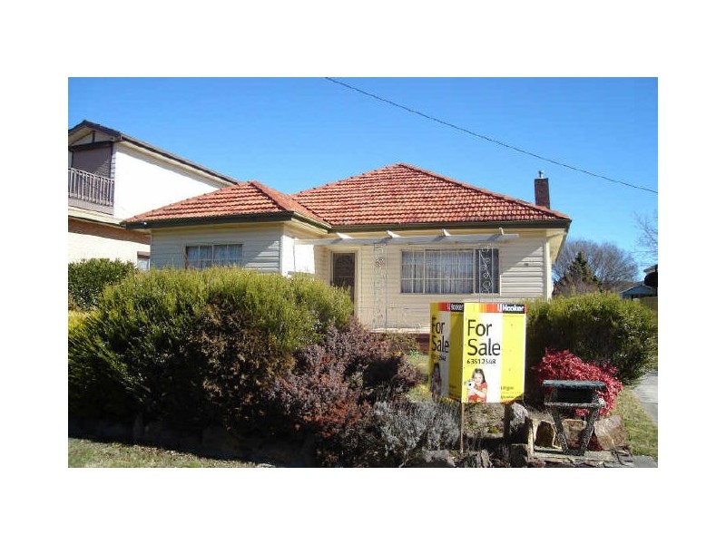 22 Rifle Parade, Lithgow NSW 2790
