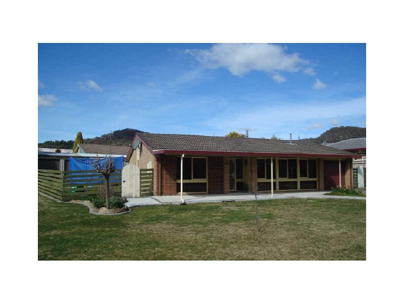 3 Enfield Avenue, Lithgow NSW 2790