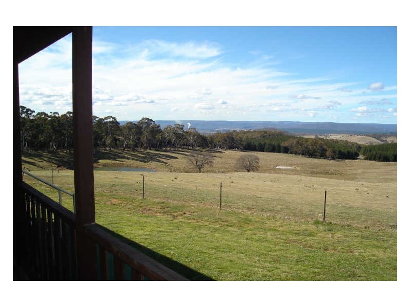 174 Range Road, Meadow Flat NSW 2795