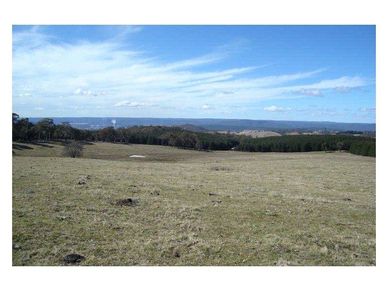 174 Range Road, Meadow Flat NSW 2795