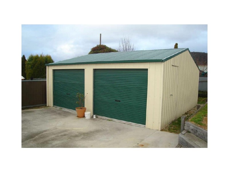 28 Amiens Street, Lithgow NSW 2790