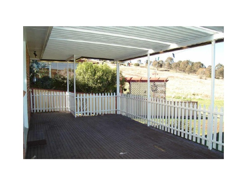 14 Walker Drive, Wallerawang NSW 2845