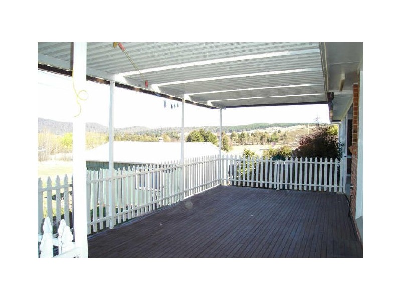 14 Walker Drive, Wallerawang NSW 2845