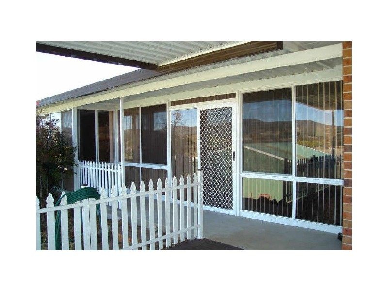 14 Walker Drive, Wallerawang NSW 2845