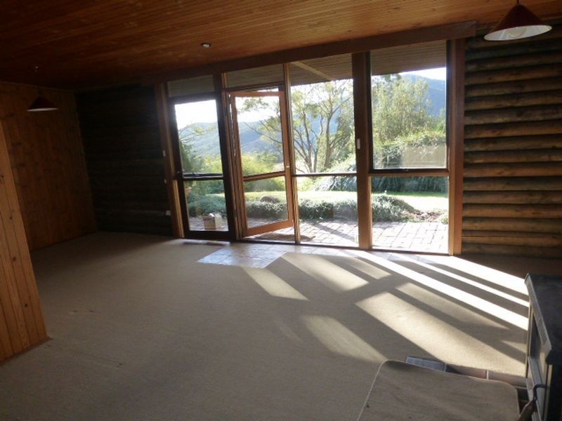 84 Sir Thomas Mitchell Drive, Lithgow NSW 2790