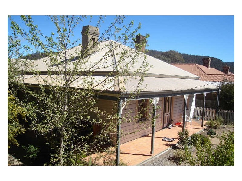 16 Roy Street, Lithgow NSW 2790
