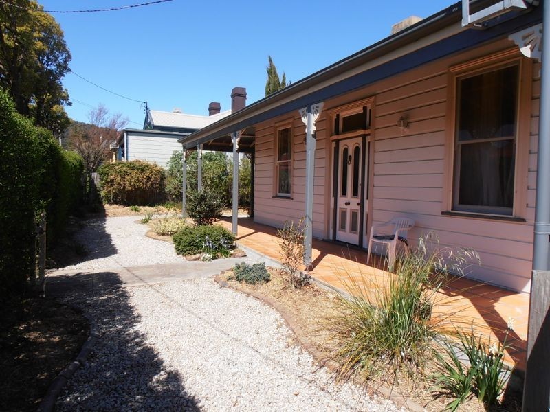 16 Roy Street, Lithgow NSW 2790