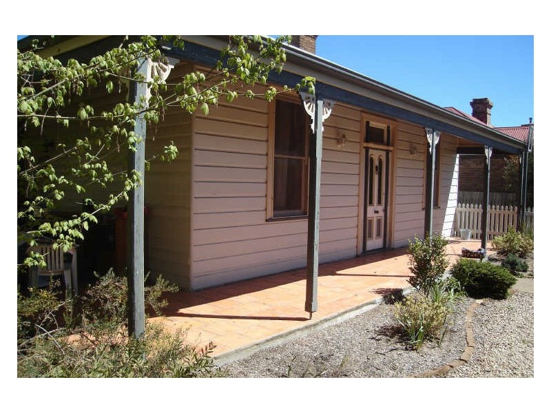 16 Roy Street, Lithgow NSW 2790