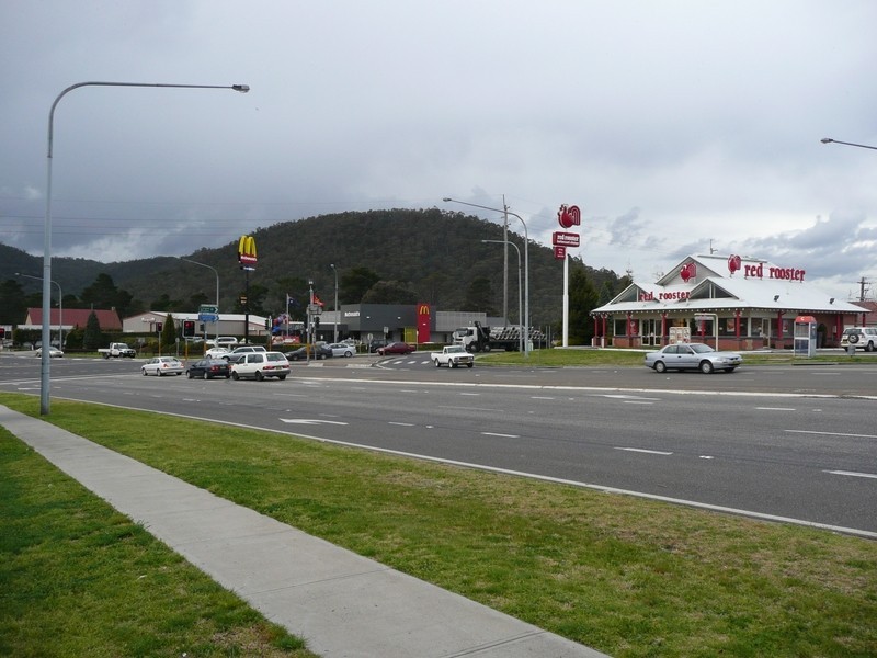 15 Caroline Ave & 2 & 4 Stewart Streets, Lithgow NSW 2790