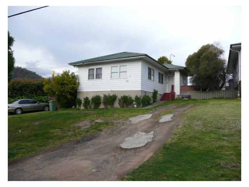 15 Caroline Ave & 2 & 4 Stewart Streets, Lithgow NSW 2790