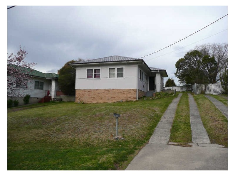 15 Caroline Ave & 2 & 4 Stewart Streets, Lithgow NSW 2790