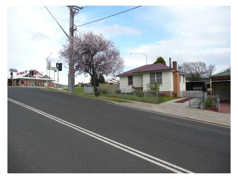 15 Caroline Ave & 2 & 4 Stewart Streets, Lithgow NSW 2790