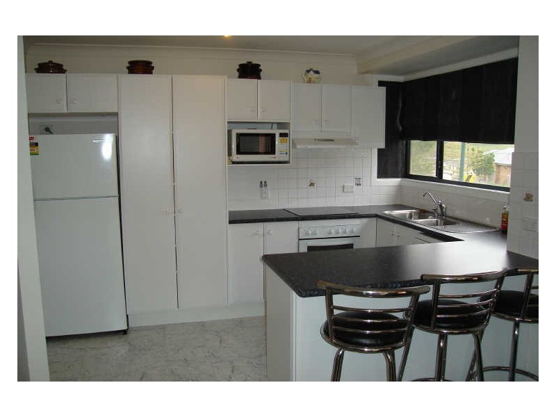 4 Claret Ash Avenue, South Bowenfels NSW 2790