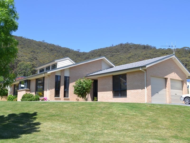 4 Claret Ash Avenue, South Bowenfels NSW 2790