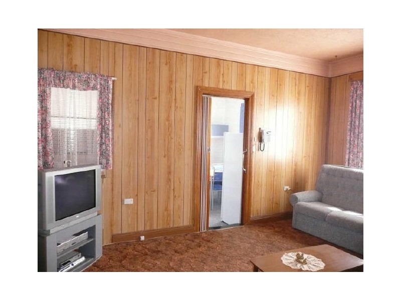 182 Inch Street, Lithgow NSW 2790