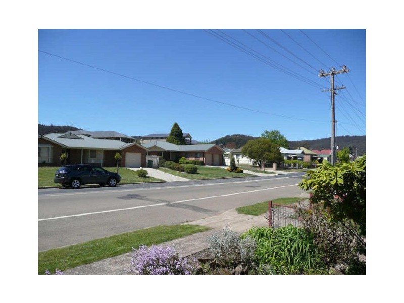 182 Inch Street, Lithgow NSW 2790