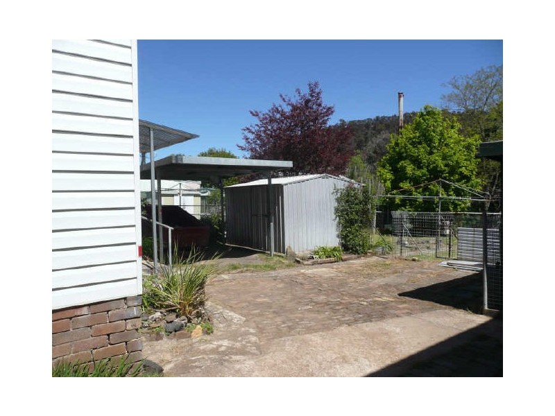 182 Inch Street, Lithgow NSW 2790