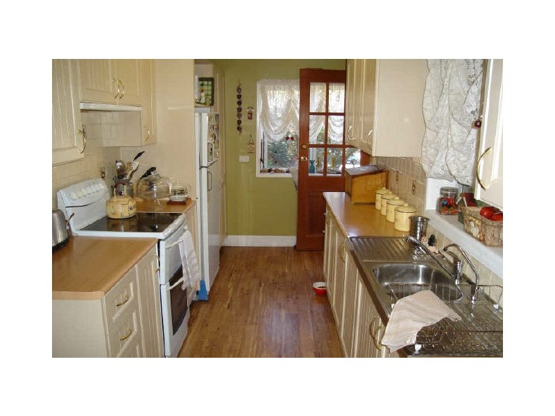 6 Mena Place, Lithgow NSW 2790