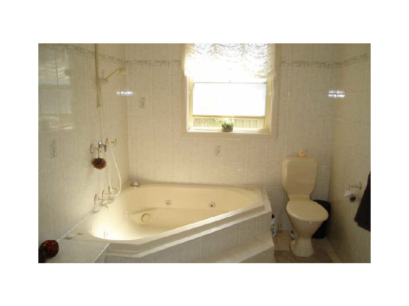 6 Mena Place, Lithgow NSW 2790