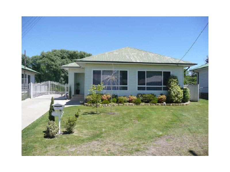 26 Lockyer Street, Lithgow NSW 2790