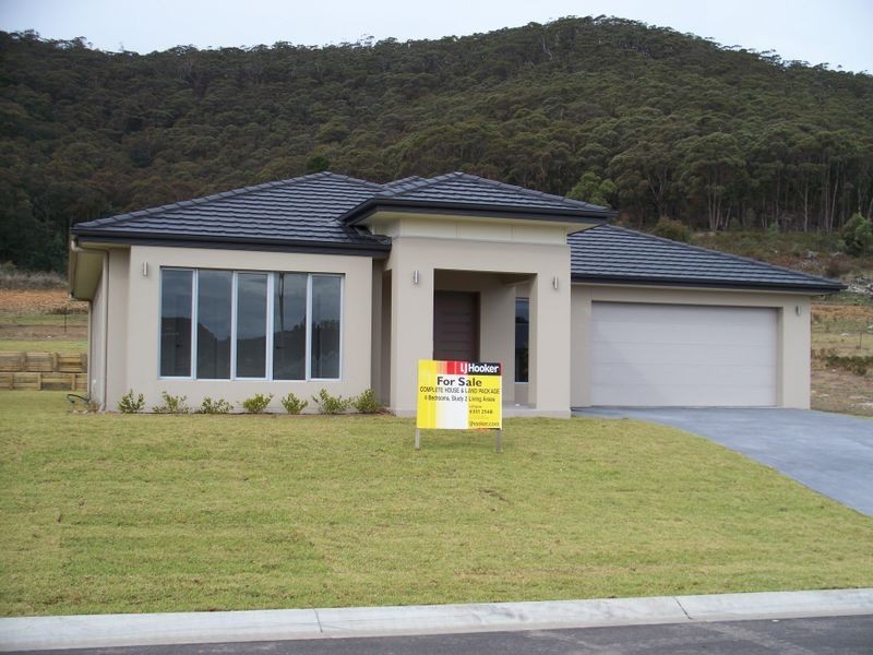 14 Sandalwood Drive, Lithgow NSW 2790