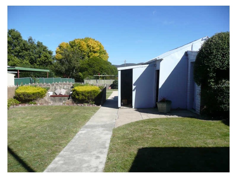 24 Malvern Street, Lithgow NSW 2790
