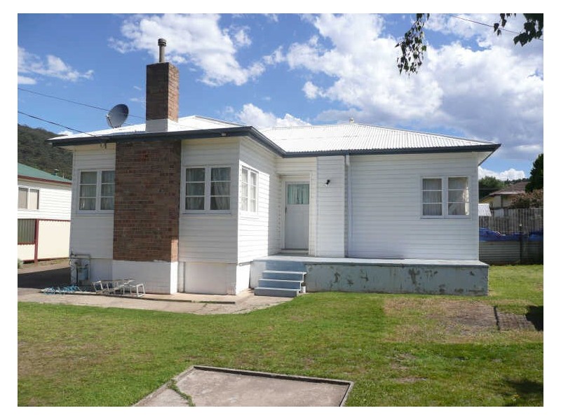 10 Tobruk Street, Lithgow NSW 2790