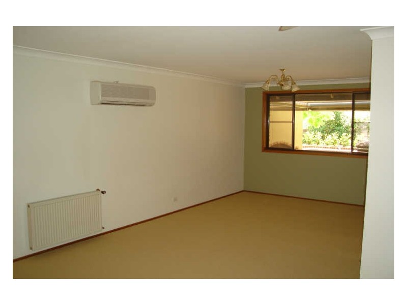 13 Tweed Road, Lithgow NSW 2790