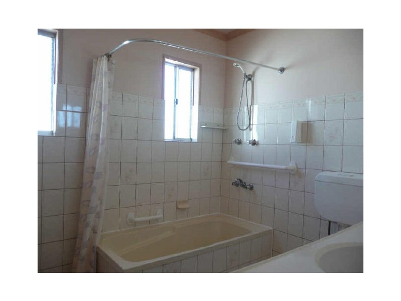 182 Inch Street, Lithgow NSW 2790