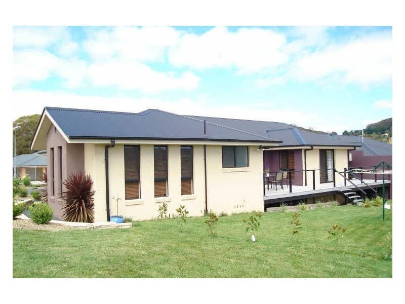 15 Kirkley Street, Lithgow NSW 2790