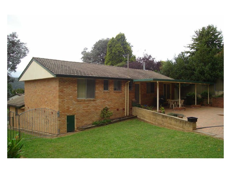 34 Maple Crescent, Lithgow NSW 2790