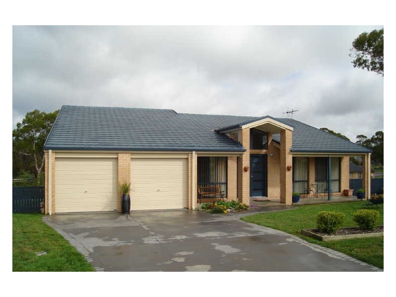 4 Fitzpatrick Place, Lithgow NSW 2790