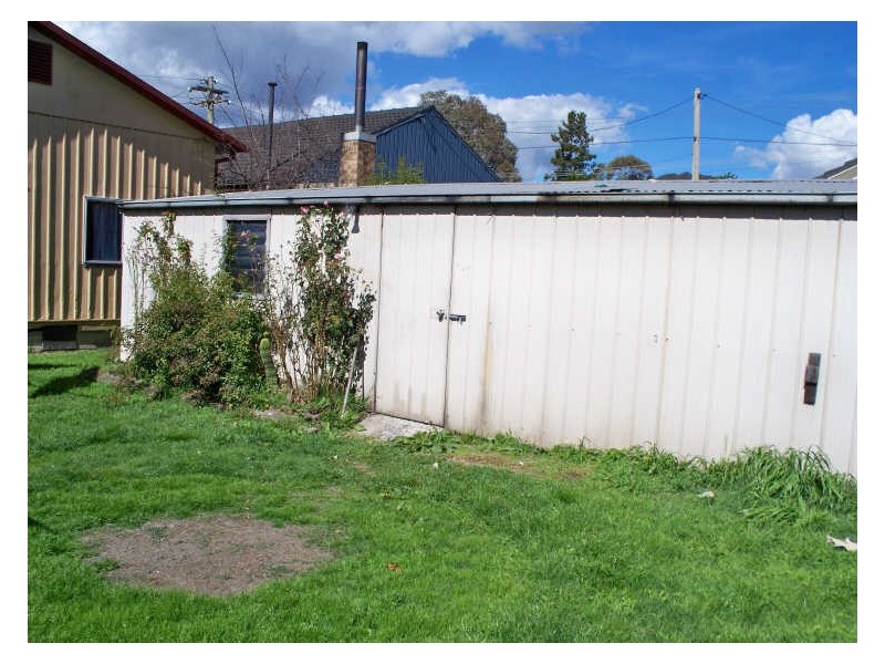 16 Enfield Avenue, Lithgow NSW 2790