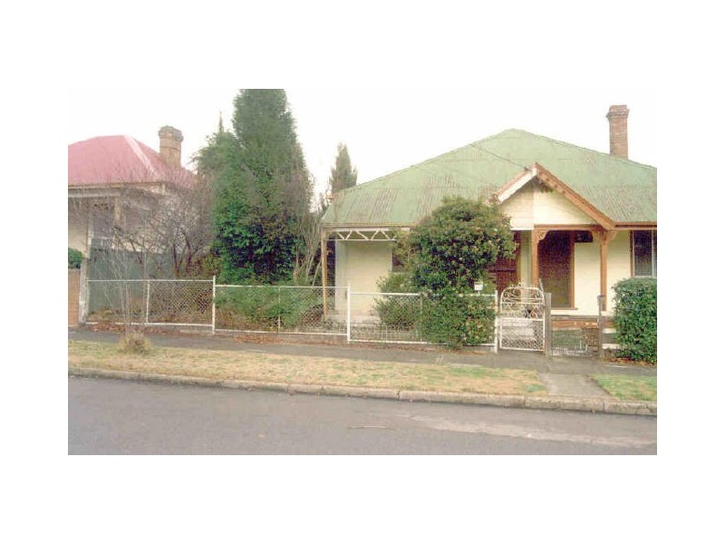 36 SPOONER STREET, Lithgow NSW 2790