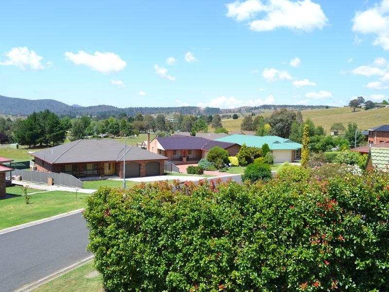 2 Walker Drive, Wallerawang NSW 2845