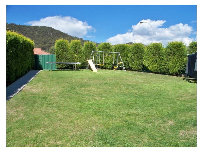 21 Robinia Drive, Lithgow NSW 2790