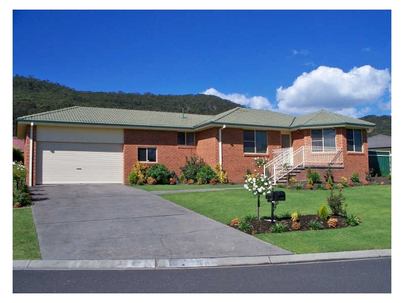 21 Robinia Drive, Lithgow NSW 2790