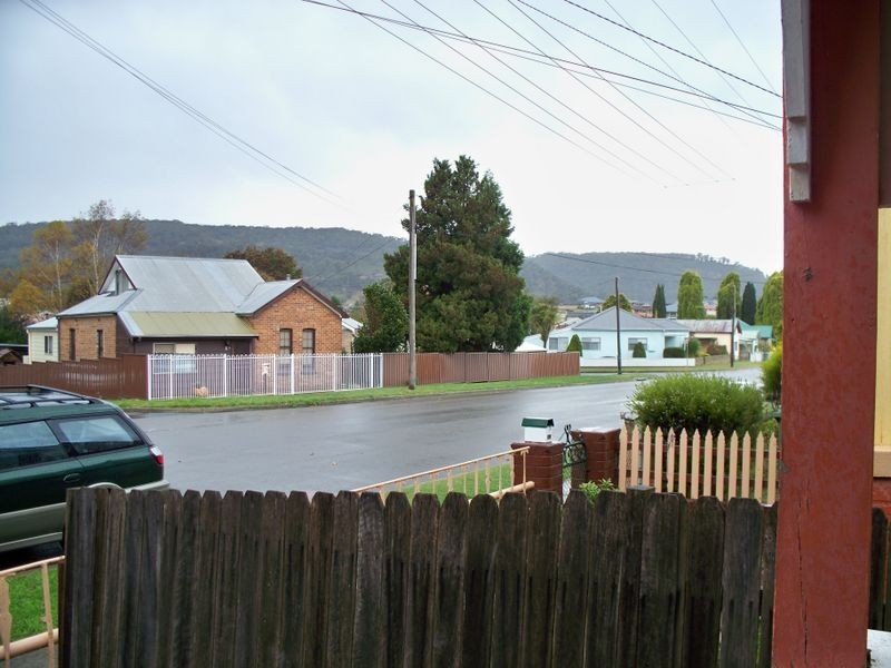 17 Atkinson Street, Lithgow NSW 2790