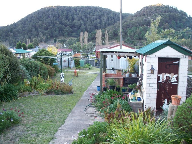 18 Read Avenue, Lithgow NSW 2790