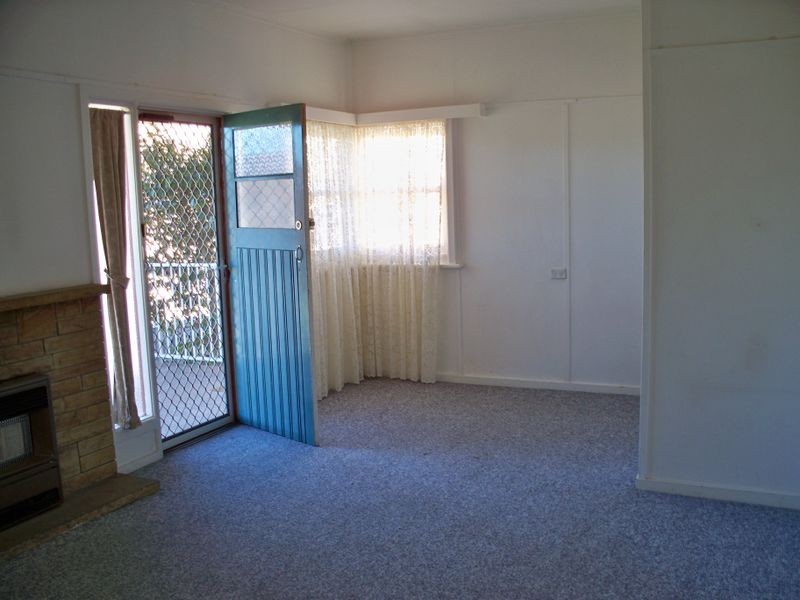 83 Musket Parade, Lithgow NSW 2790