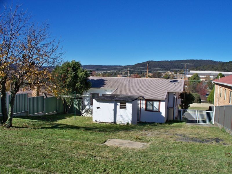 83 Musket Parade, Lithgow NSW 2790
