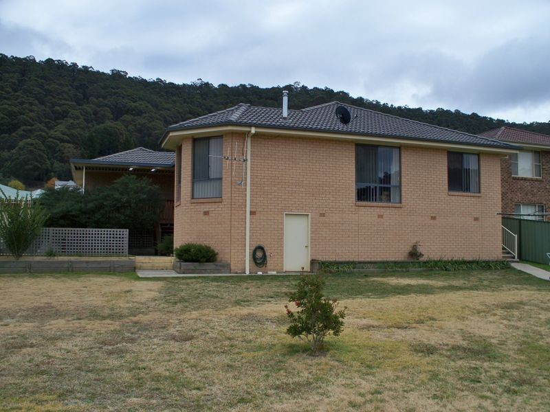 5 Wilton Close, Lithgow NSW 2790