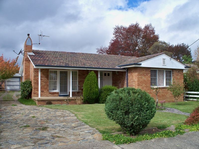 27 Malvern Street, Lithgow NSW 2790